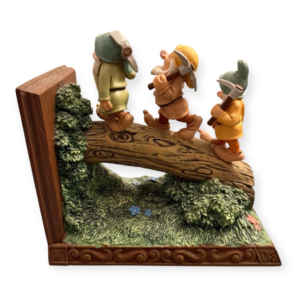Bradford Exchange Snow White Heirloom Bookends End Pieces - Picture 8 of 11